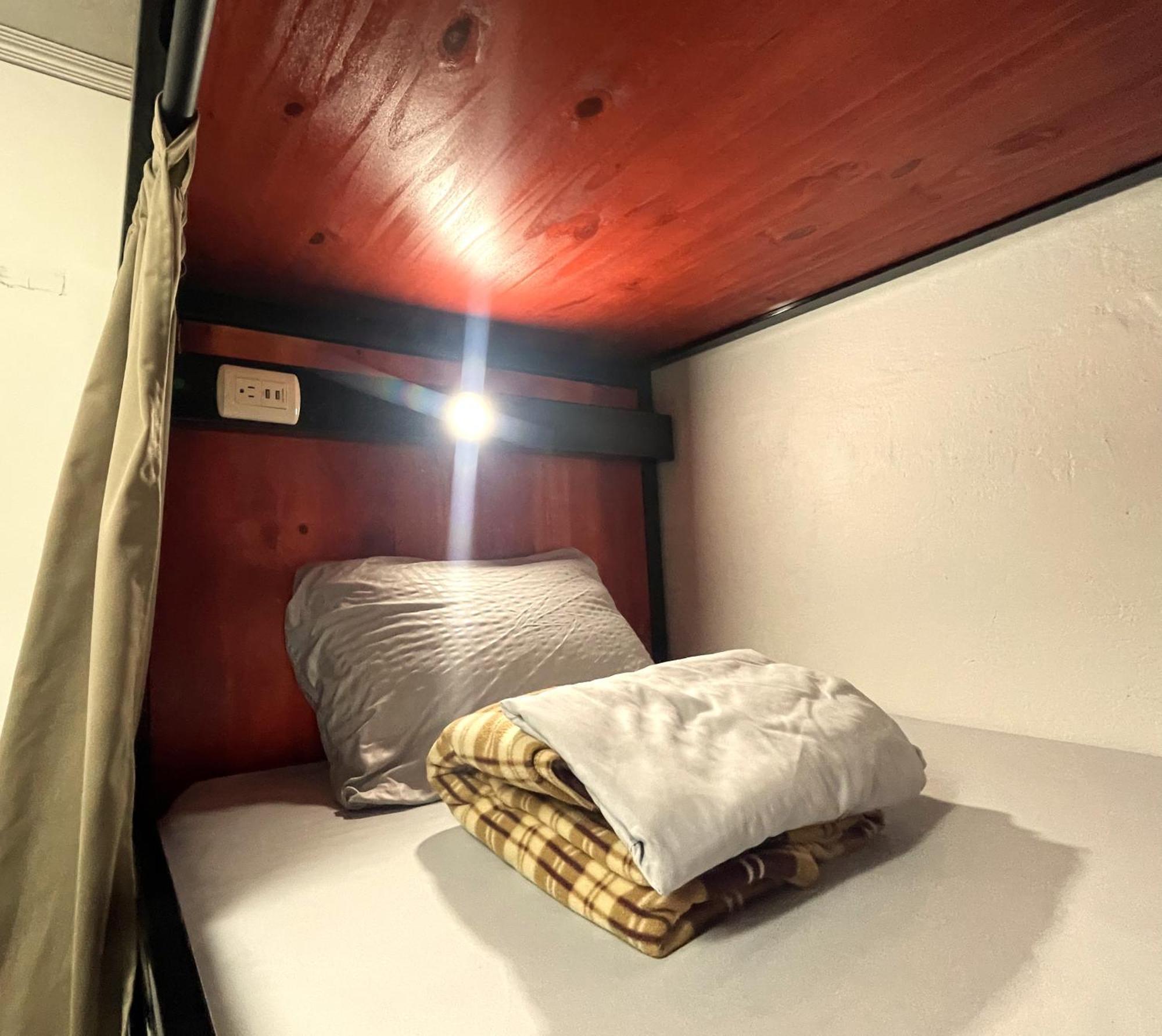 Costa Rica Guesthouse سان هوزيه الغرفة الصورة